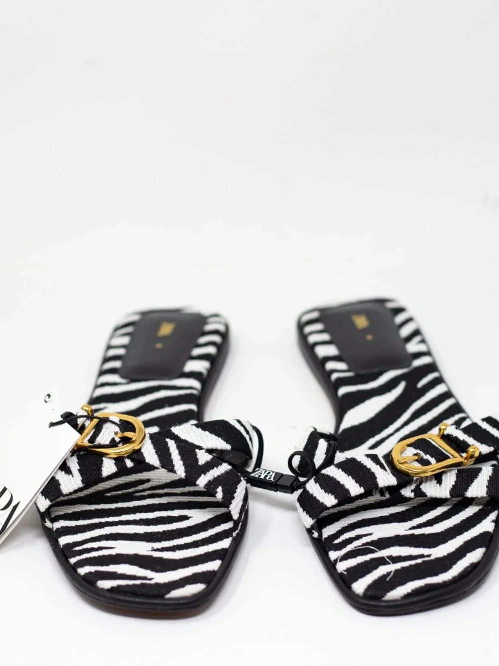 NEW Zara Zebra Animal Print Pattern Crossover Slip On Flat Sandals Shoes 11